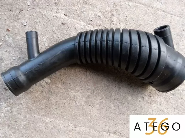 Патрубок турбины Mercedes Atego — новый оригинал в наличии