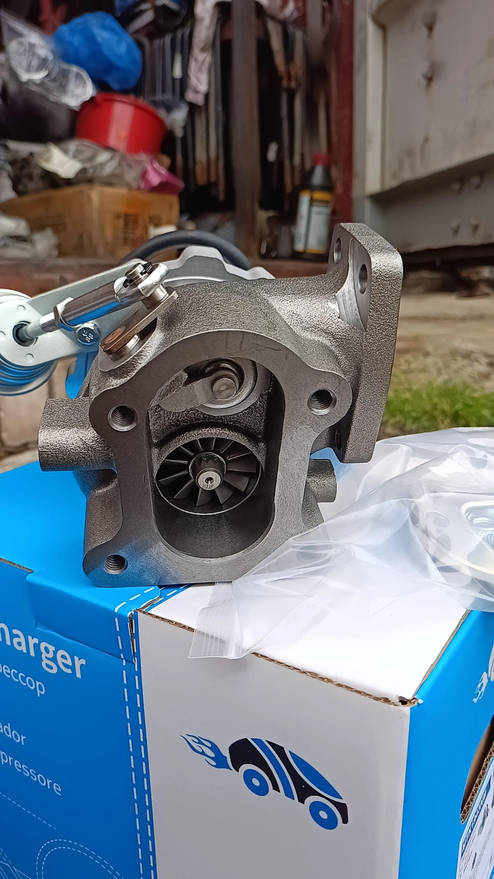  Турбокомпрессор двигателя OM904LA