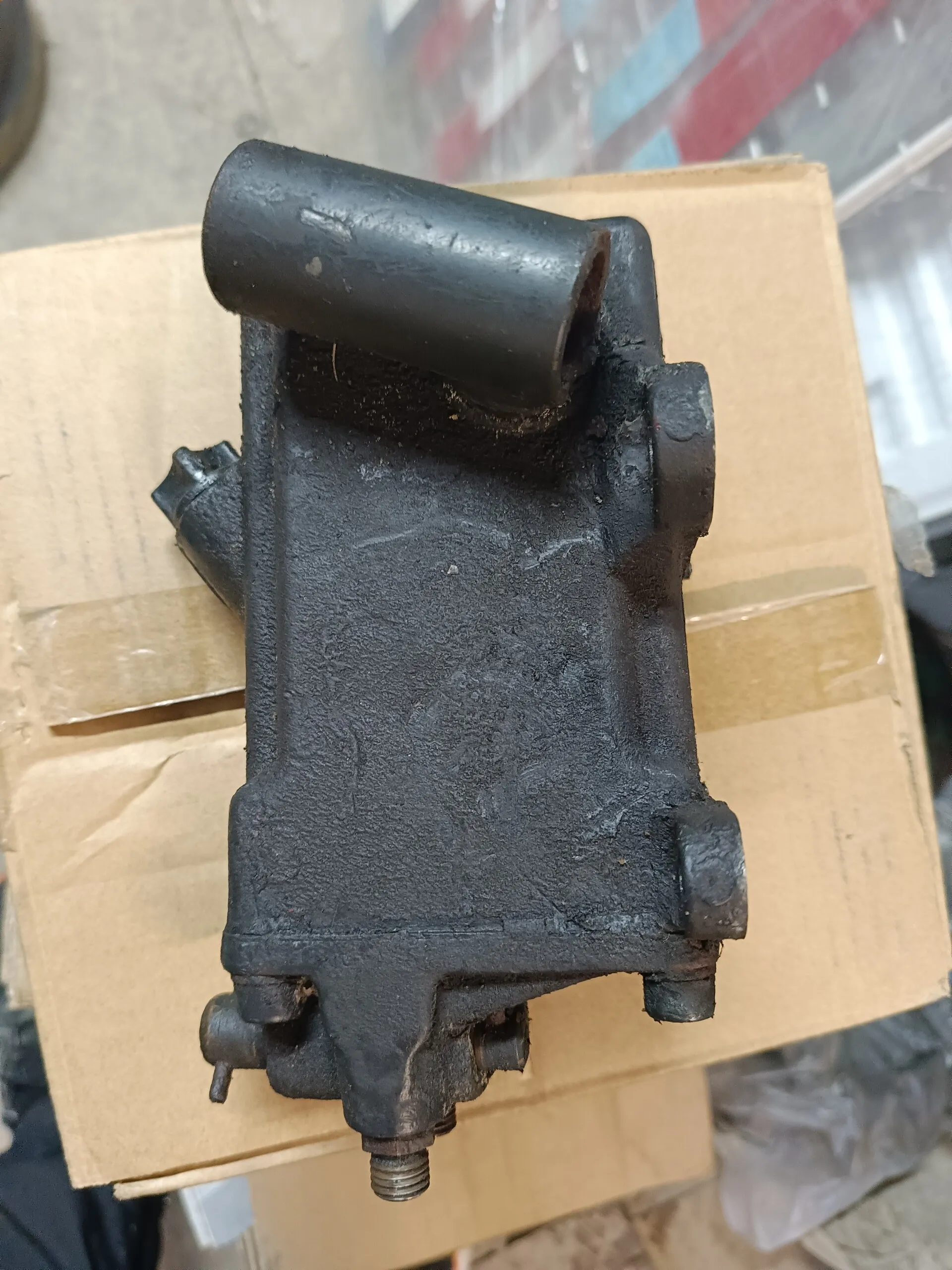 Насос подъема кабины MAN