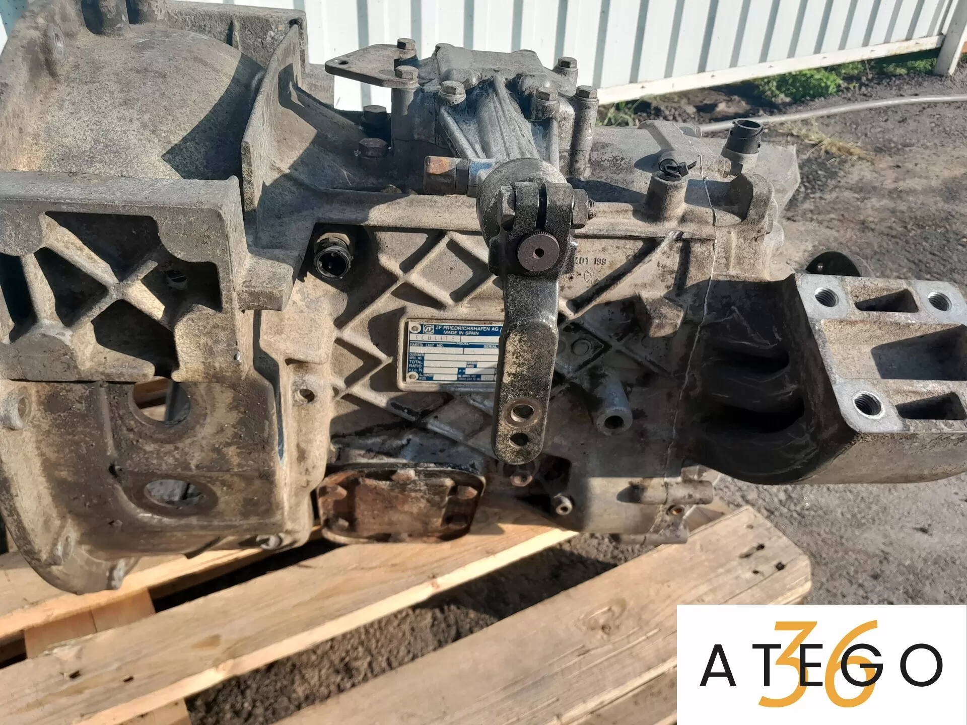 Коробка передач ZF S5-42 для грузовиков – Б/у, перебранная, в наличии