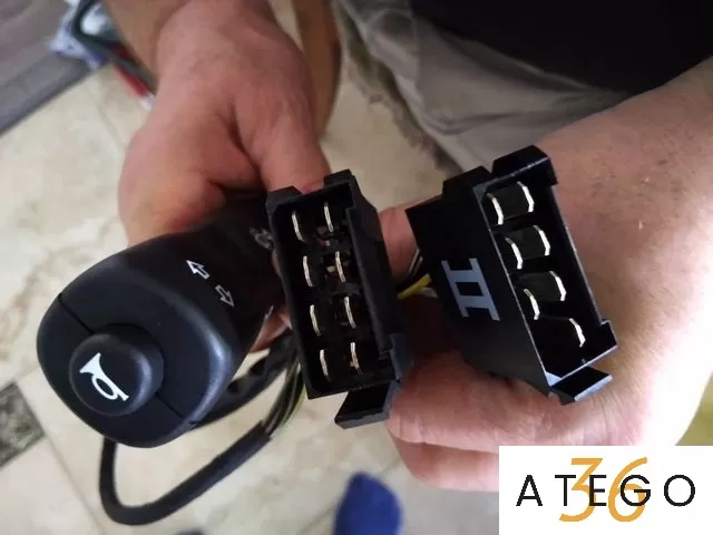 Подрулевой переключатель Мерседес-814