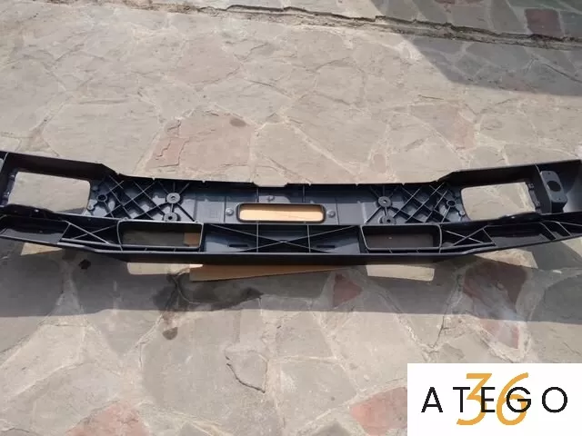 Бампер передний Мерседес Бенц-814-распродажа