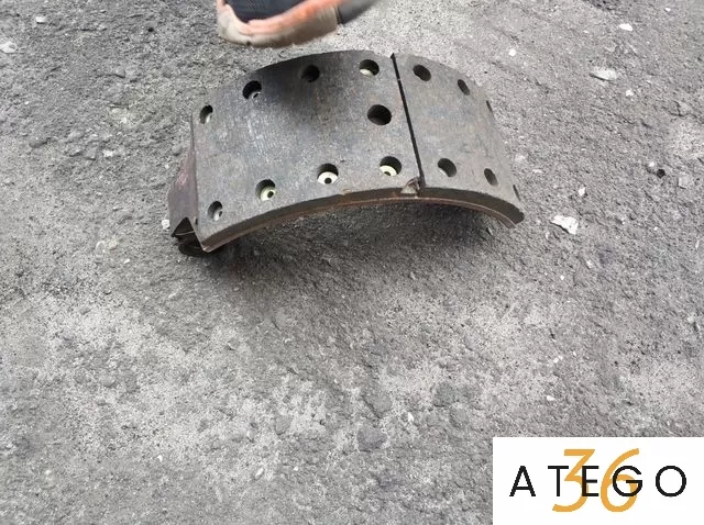 Колодка тормозная в сборе Мерседес-Бенц