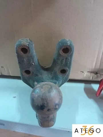 Задний фаркоп Mercedes Sprinter б/у оригинал, навесное оборудование