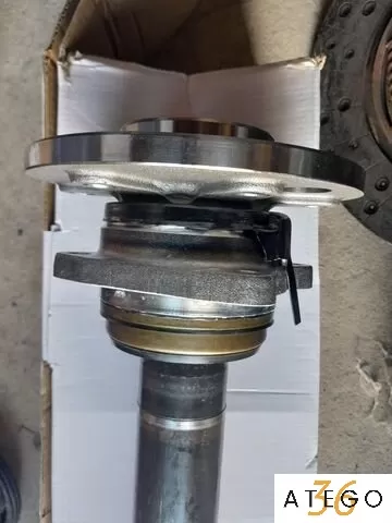 Задняя полуось со ступицей Mercedes Sprinter, подвеска Stellox