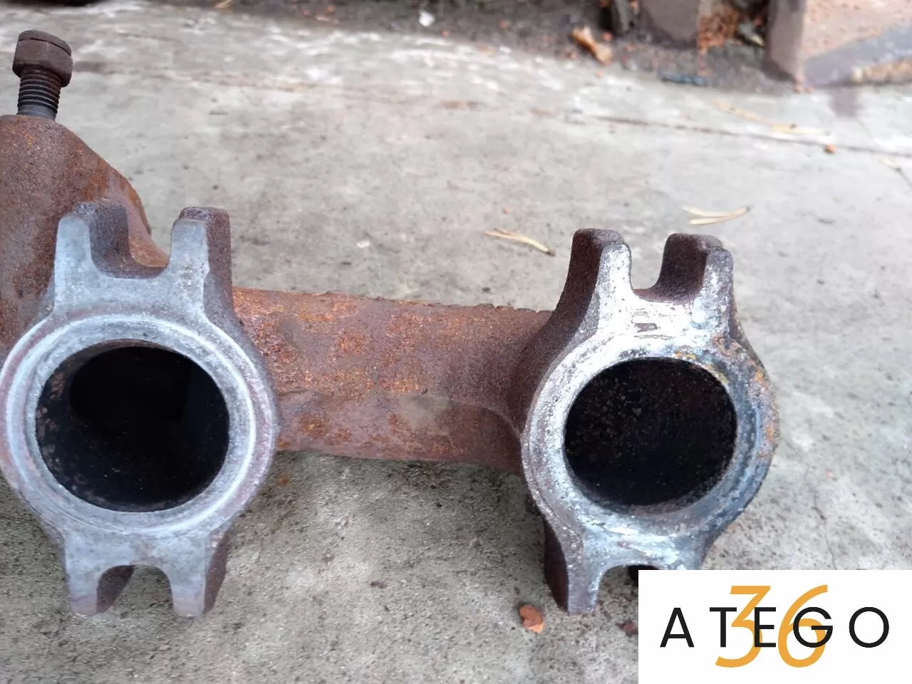 Выпускной коллектор Мерседес-Бенц Атего, Варио