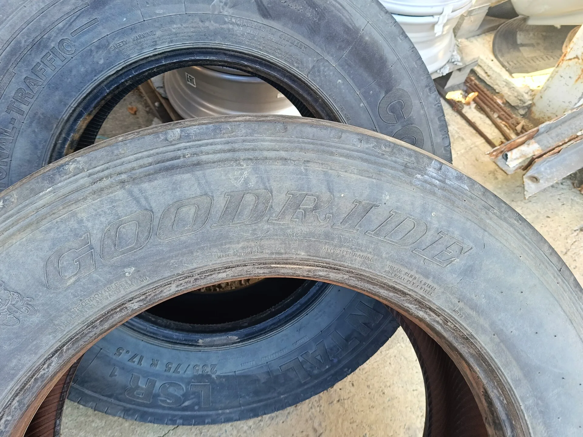 резина 295/60R22,5 MATADOR