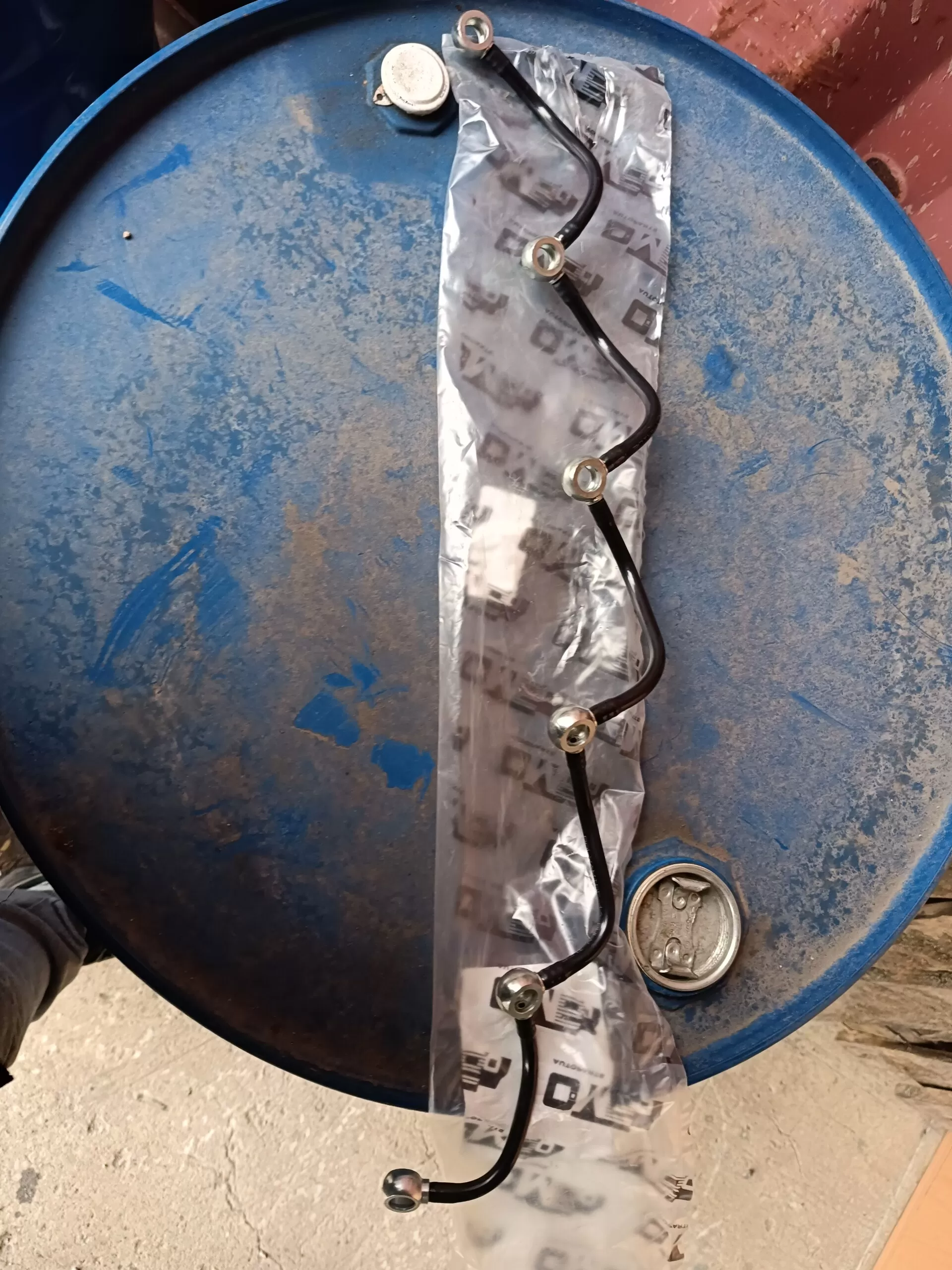 обратка топливная двигателя OM906LA