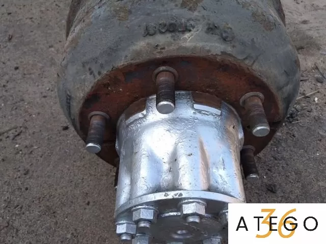 Полуось заднего моста Mercedes 608-811 Б/у, оригинал