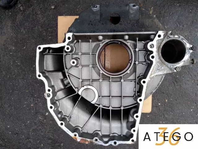 Кожух маховика двигателя Mercedes OM904LA Б/у