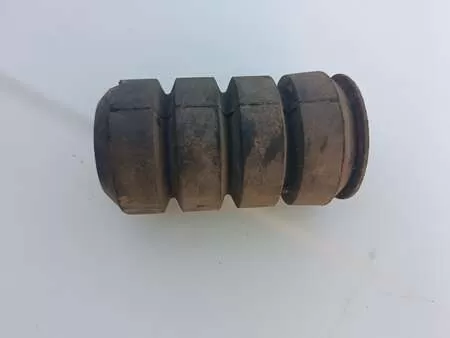 A309 320 01 77  отбойник передней рессоры