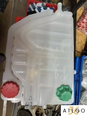 Расширительный бачок радиатора Mercedes Atego